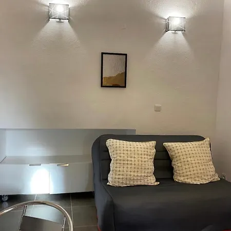 Studio Au Centre Du Village Chateauneuf-Grasse Buitenkant foto